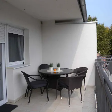 In - Balaton 33781